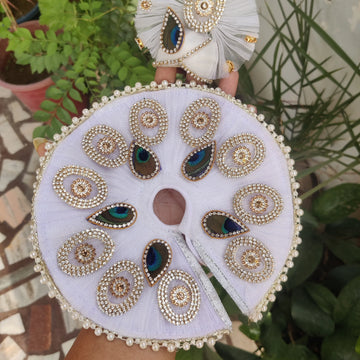 white oval chain heavy dress with pagdi and bansuri for laddu gopal ji