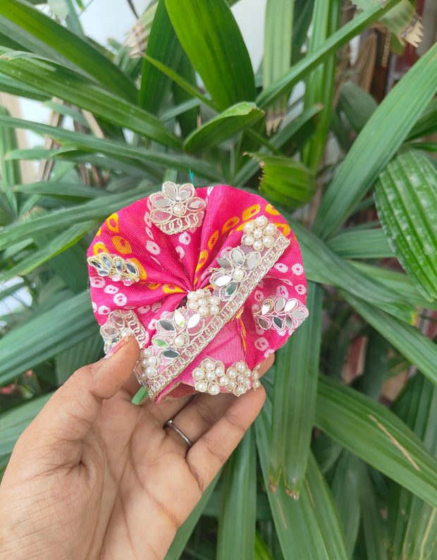 Heavy pink color bhandej dress for laddu gopal ji with pagdi