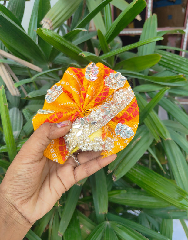 Heavy yellow color bhandej dress for laddu gopal ji with pagdi