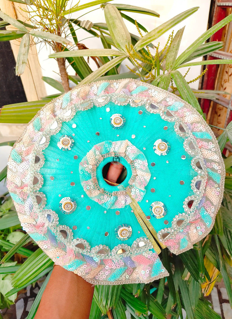 Heavy dress for laddu ji