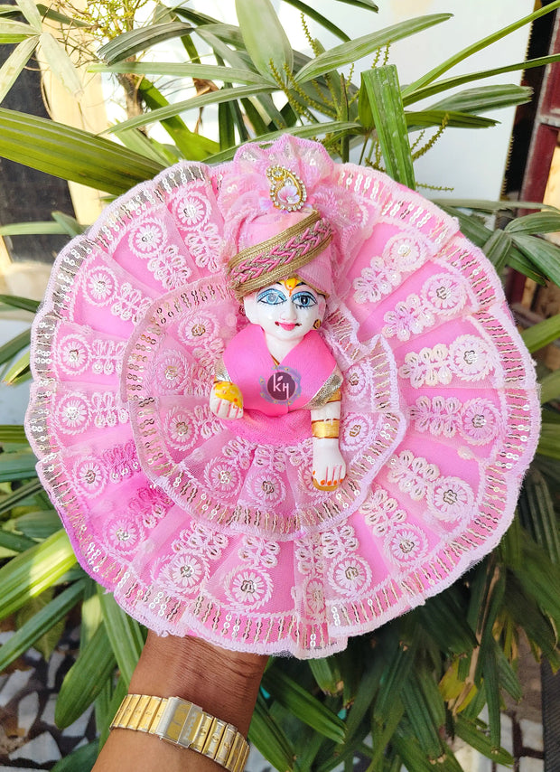 Full pink dress for laddu ji 