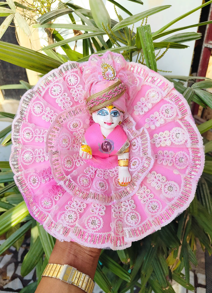 Full pink dress for laddu ji 